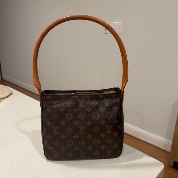 Louis Vuitton Handbags - LOUIS VUITTON LOOPING MM SHOULDER BAG